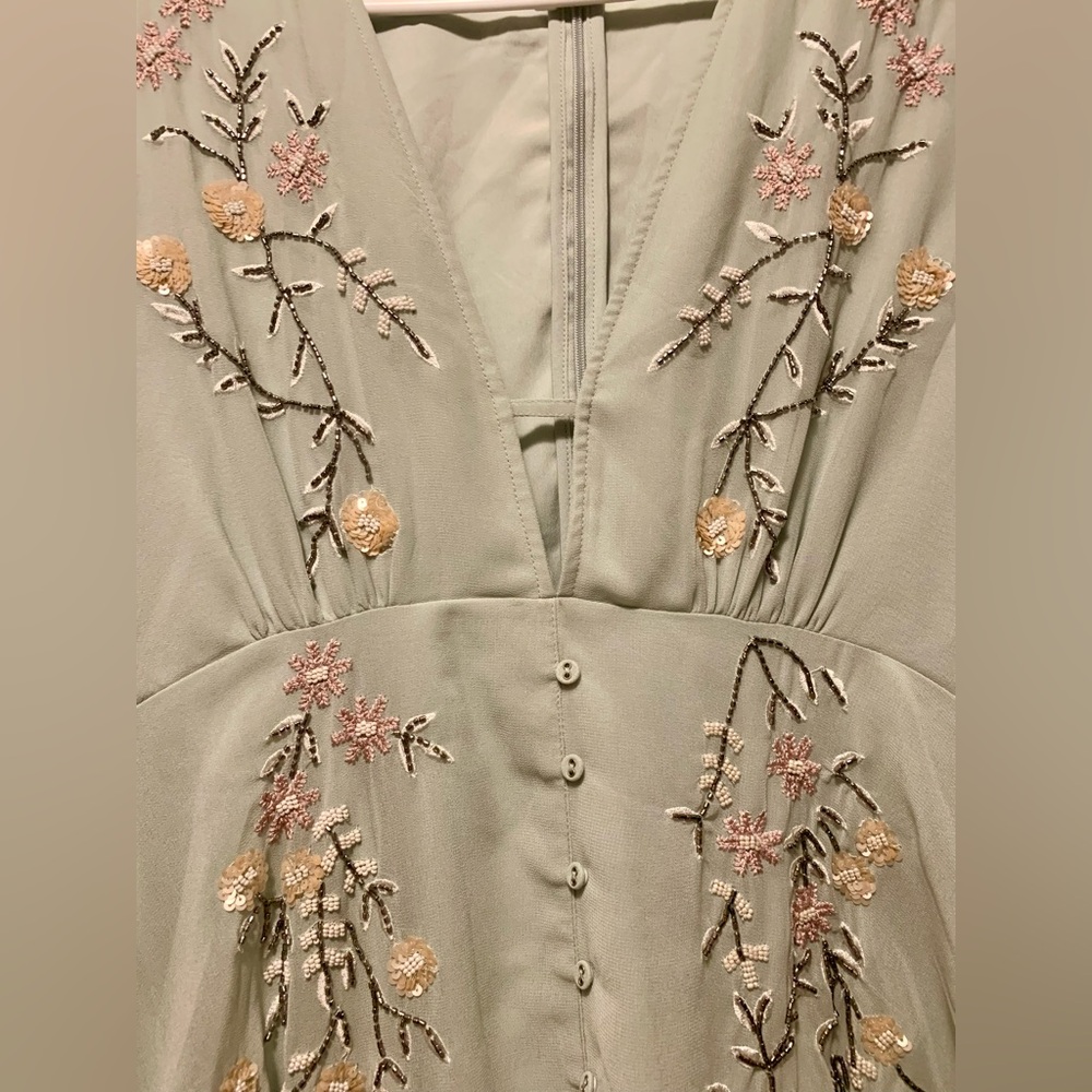 EUC Hope & Ivy Embroidered Midi Dress in Sage - Picture 9 of 16